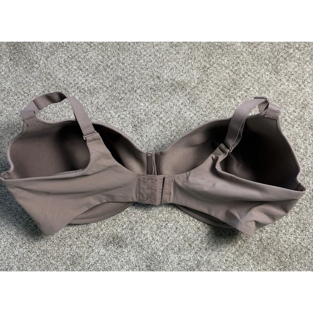 Skims Fits Everybody T-shirt Demi Women's Bra Size 44DDDD Kardashian‎